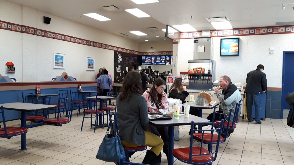 McDonalds | 1016 Manitoba Ave, Selkirk, MB R1A 4M1, Canada | Phone: (204) 785-9844