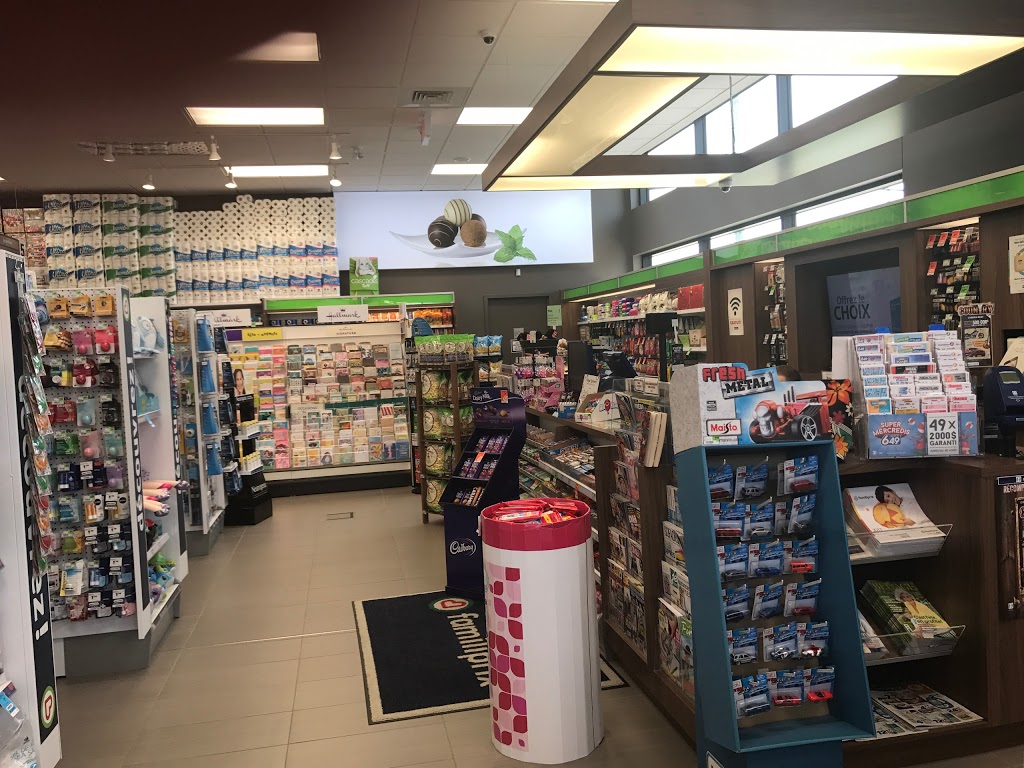 Familiprix Extra Vaudreuil-Dorion | 2905 Boulevard de la Gare, Vaudreuil-Dorion, QC J7V 9R2, Canada | Phone: (450) 424-7474