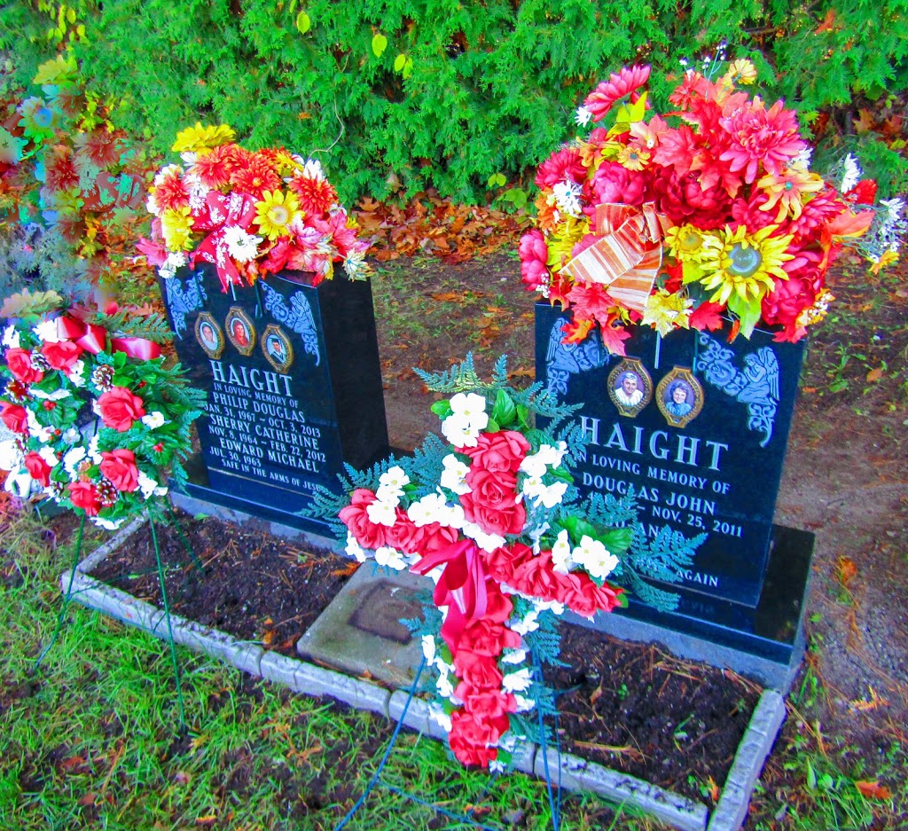 St Marys Catholic Cemetery | 208 Sunnidale Road, Barrie, ON L4M 5R4, Canada | Phone: (705) 726-3931