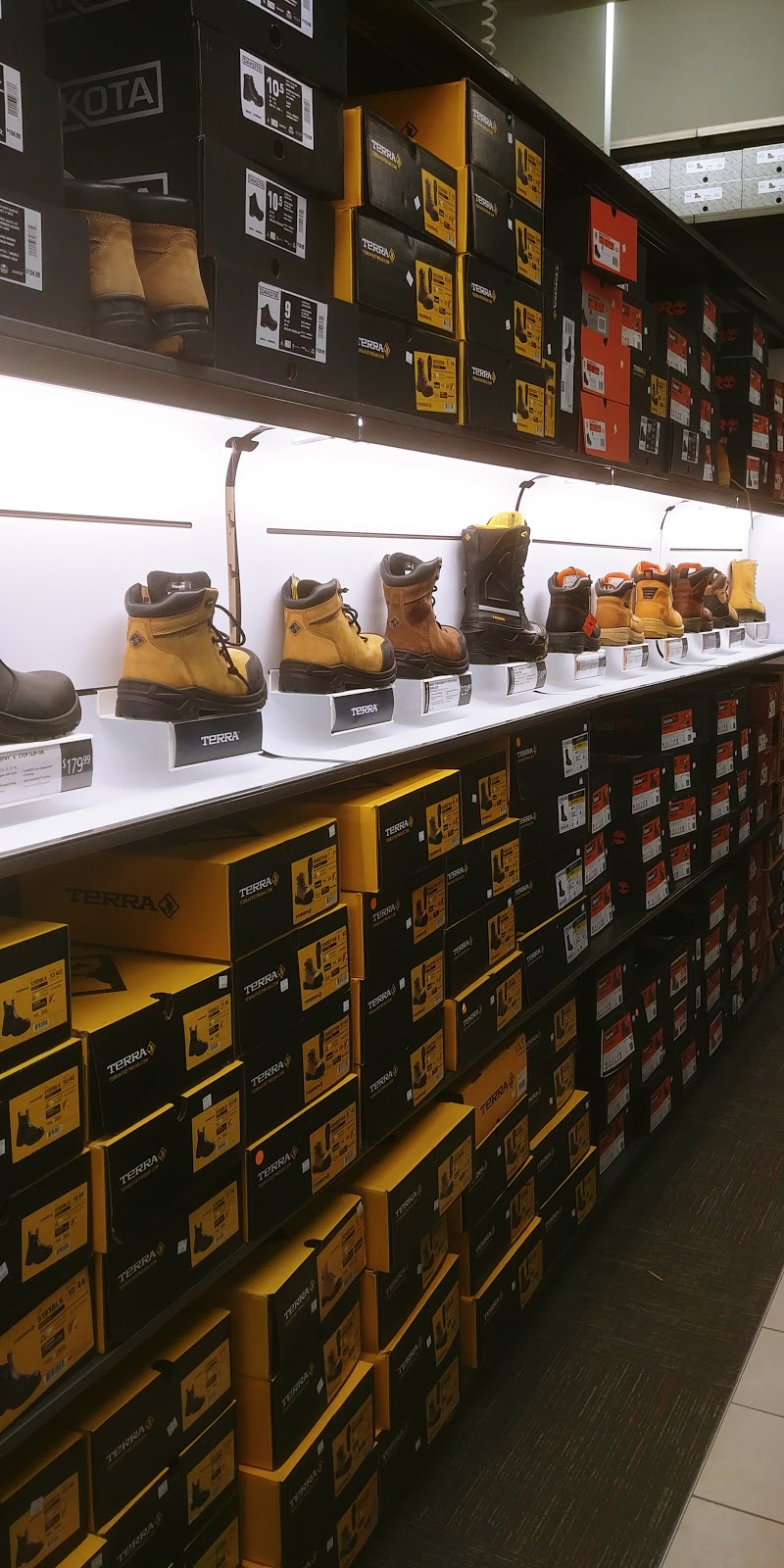 Marks | Zellers Centre, 640 Queenston Rd, Hamilton, ON L8K 1K2, Canada | Phone: (905) 560-8010