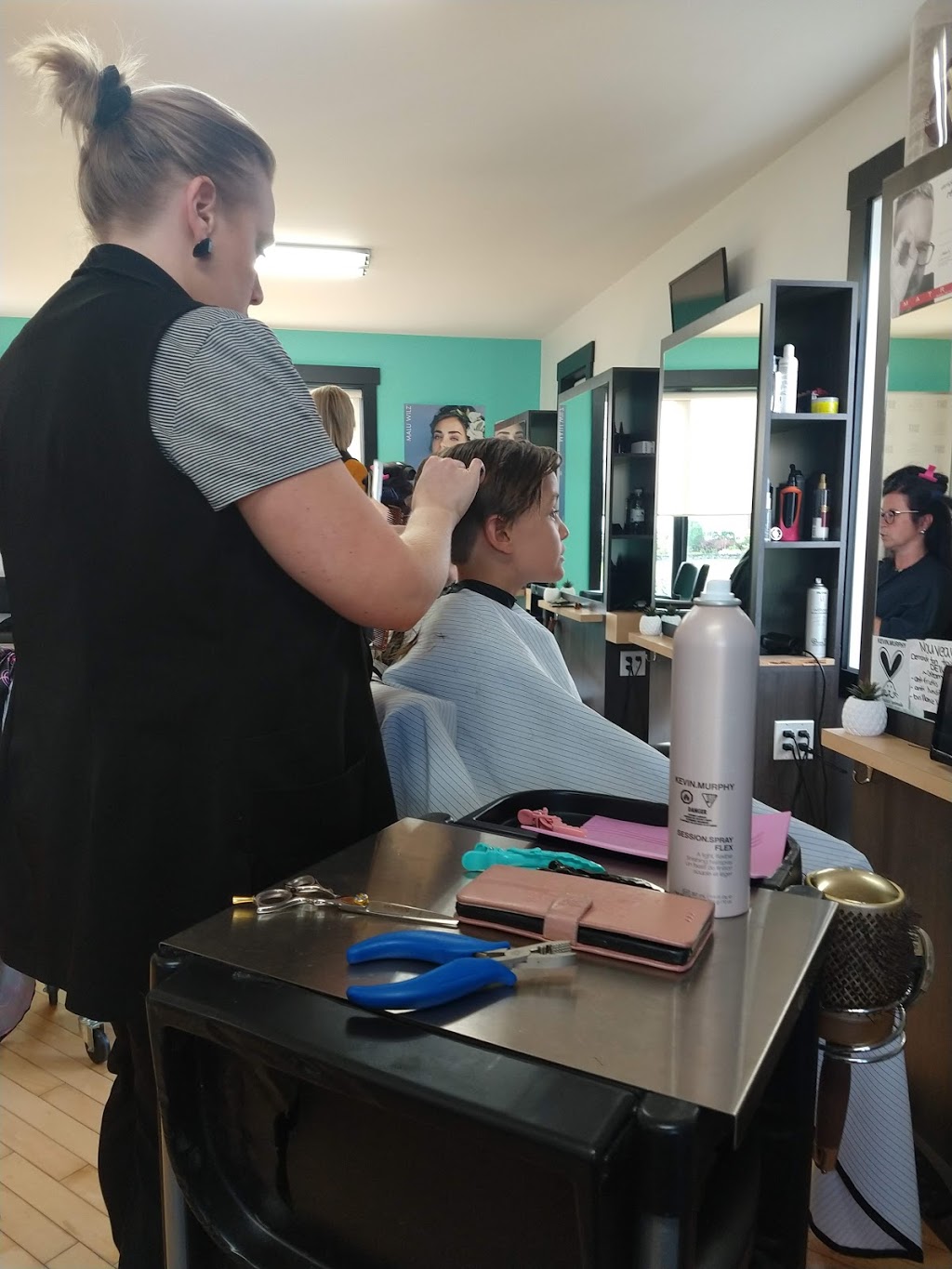 Salon Haute Tendance | 215 Rue Commerciale, Saint-Victor, QC G0M 2B0, Canada | Phone: (418) 588-1112