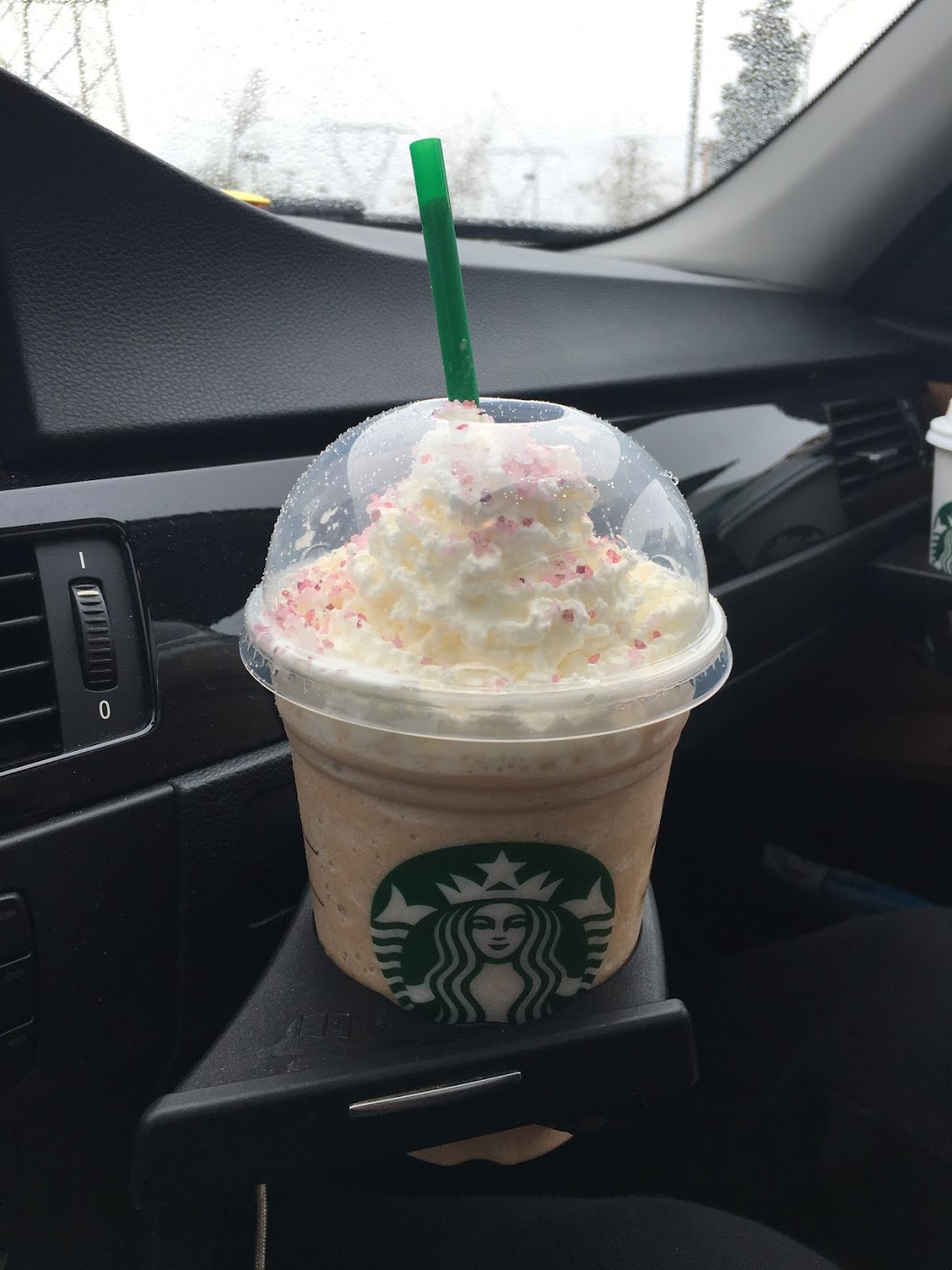 Starbucks | 2453 161a St 10 The Village of Grandview Corners, Surrey, BC V3S 9H7, Canada | Phone: (604) 535-7741