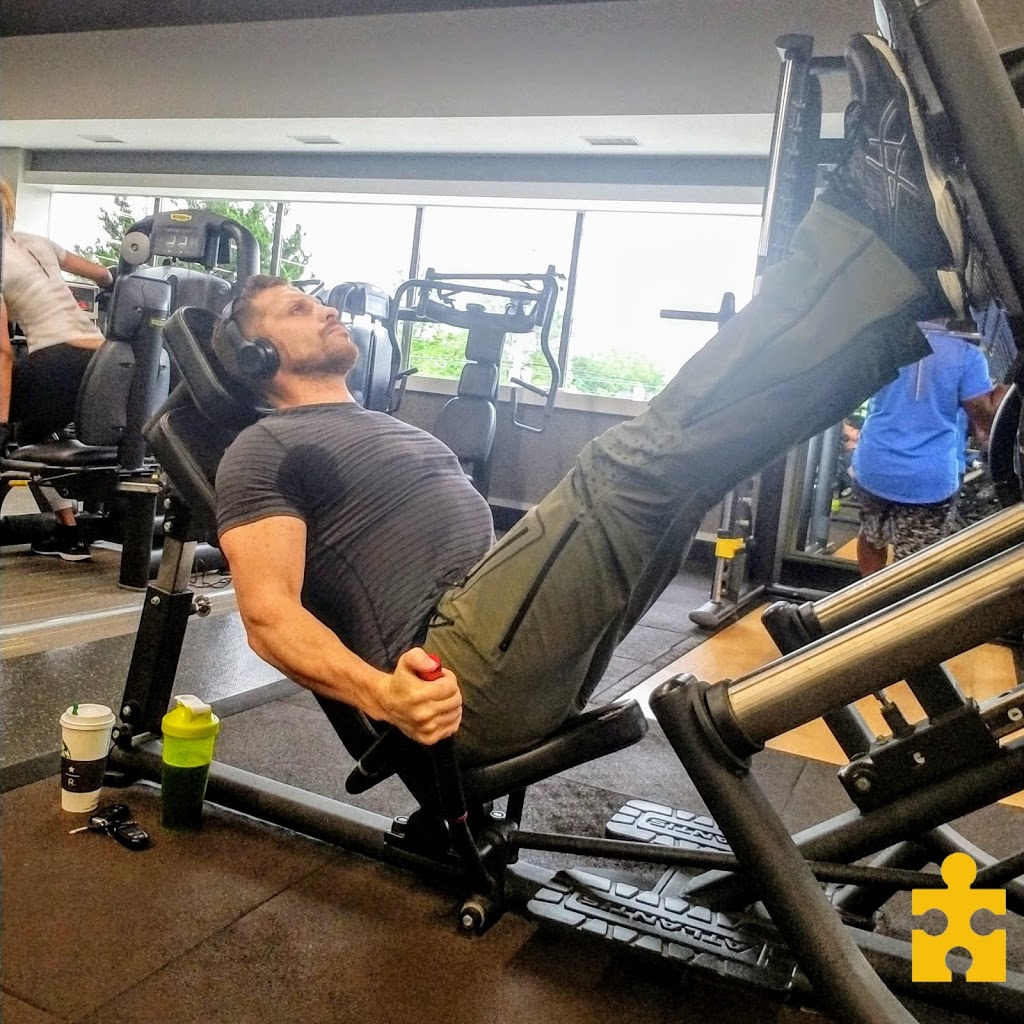 One Health Clubs | 2021 Cliff Rd, Mississauga, ON L5A 3N7, Canada | Phone: (905) 275-0610