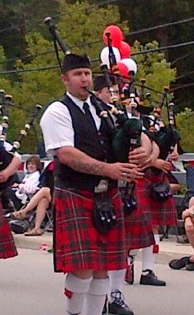 BagpipingbyAlan | 70 Glasgow Crescent, Keswick, ON L4P 4B2, Canada | Phone: (647) 299-9065