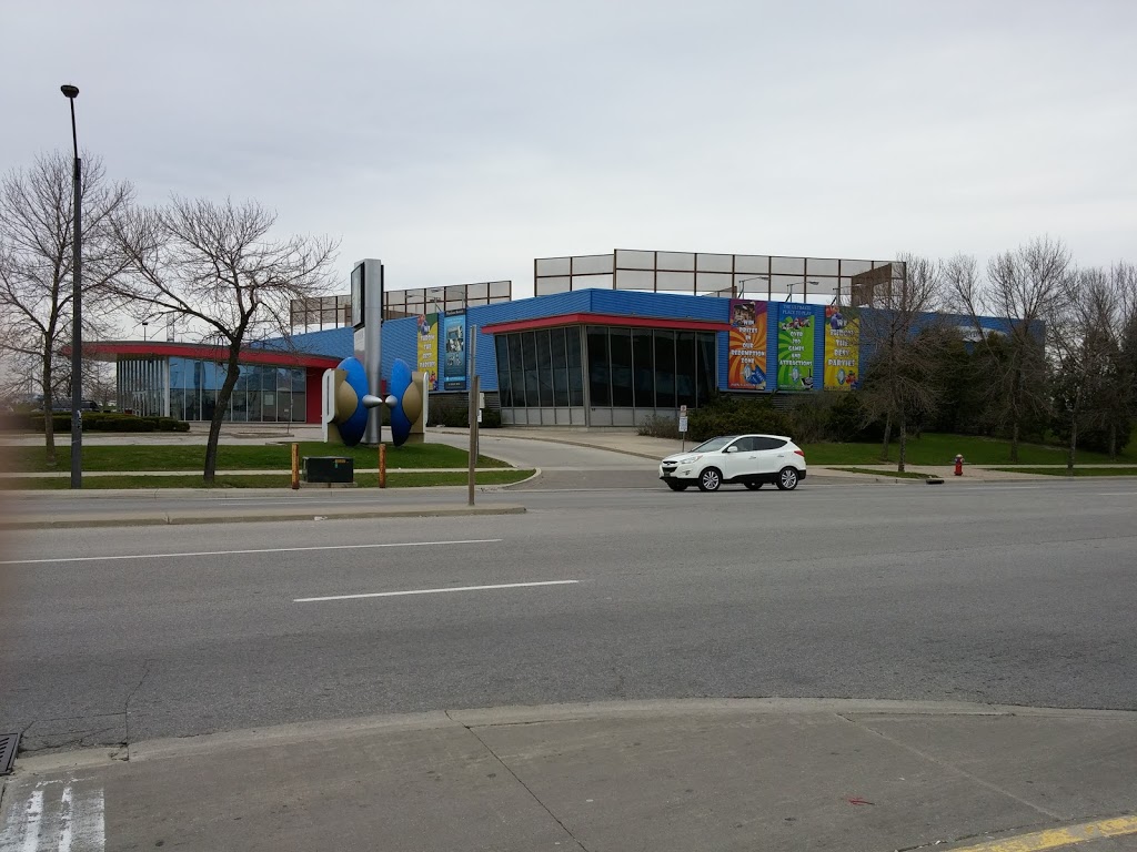Playdium Amusement Centre | 99 Rathburn Rd W, Mississauga, ON L5B 4C1, Canada | Phone: (905) 273-9000