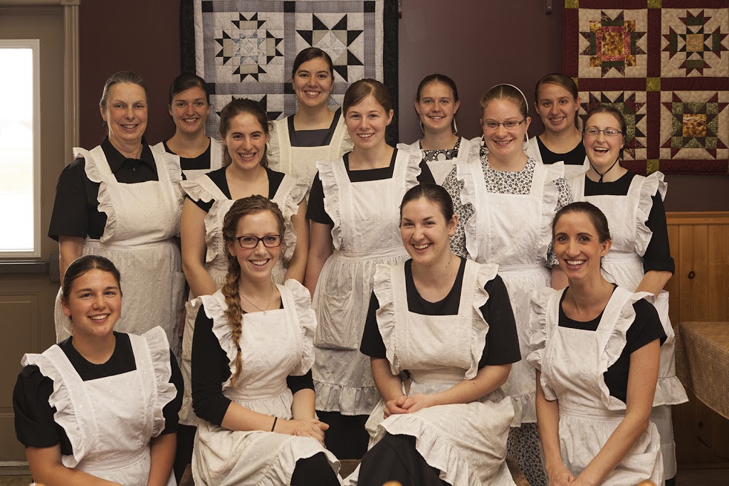 Anna Maes Bakery & Restaurant | 4060 Perth County Line 72, Millbank, ON N0K 1L0, Canada | Phone: (519) 595-4407