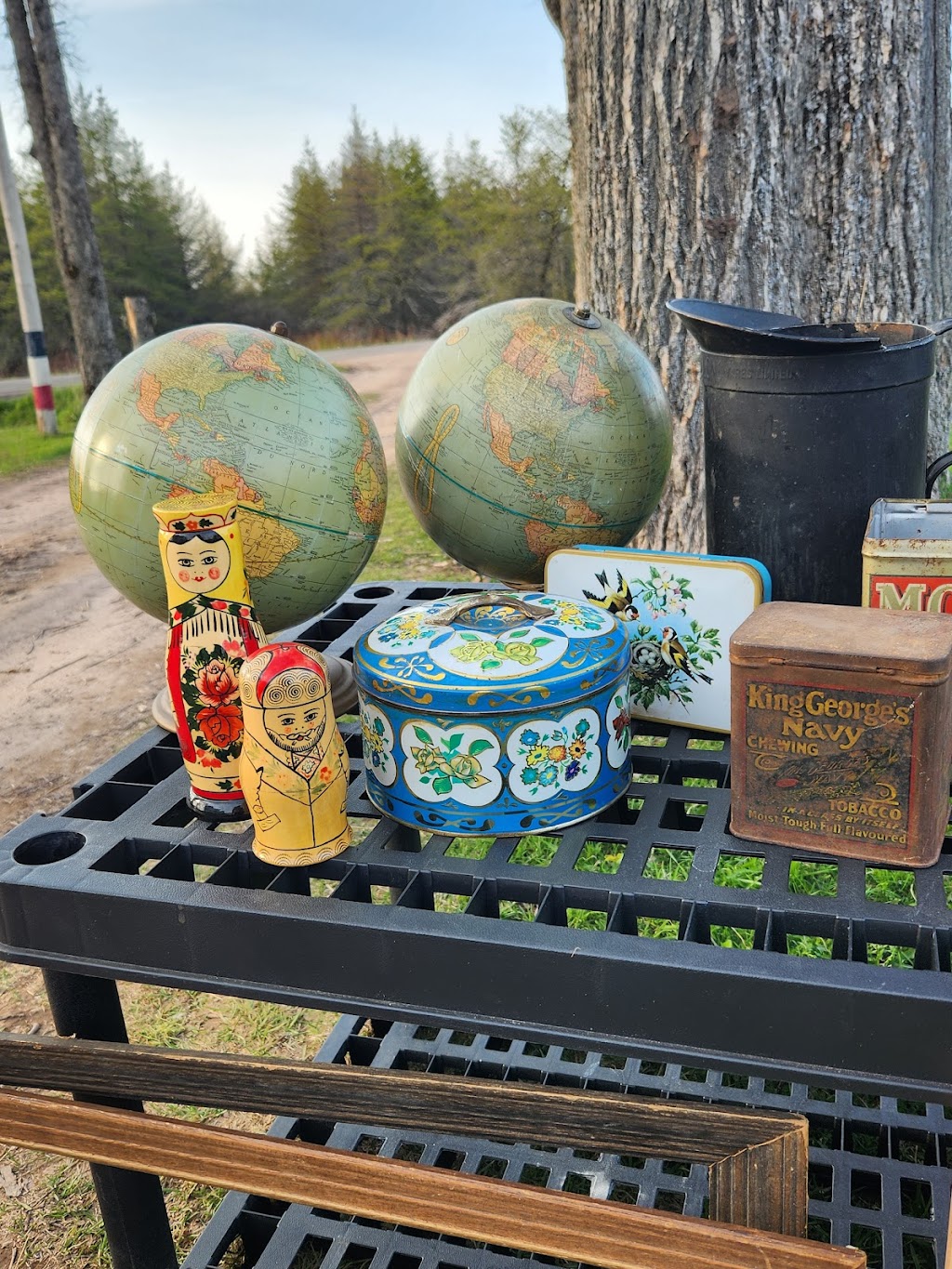 Vintage Colour Furniture and Decor | 559 Chem. Leblanc, Saint-Andre-LeBlanc, NB E4P 6B2, Canada | Phone: (506) 312-0728