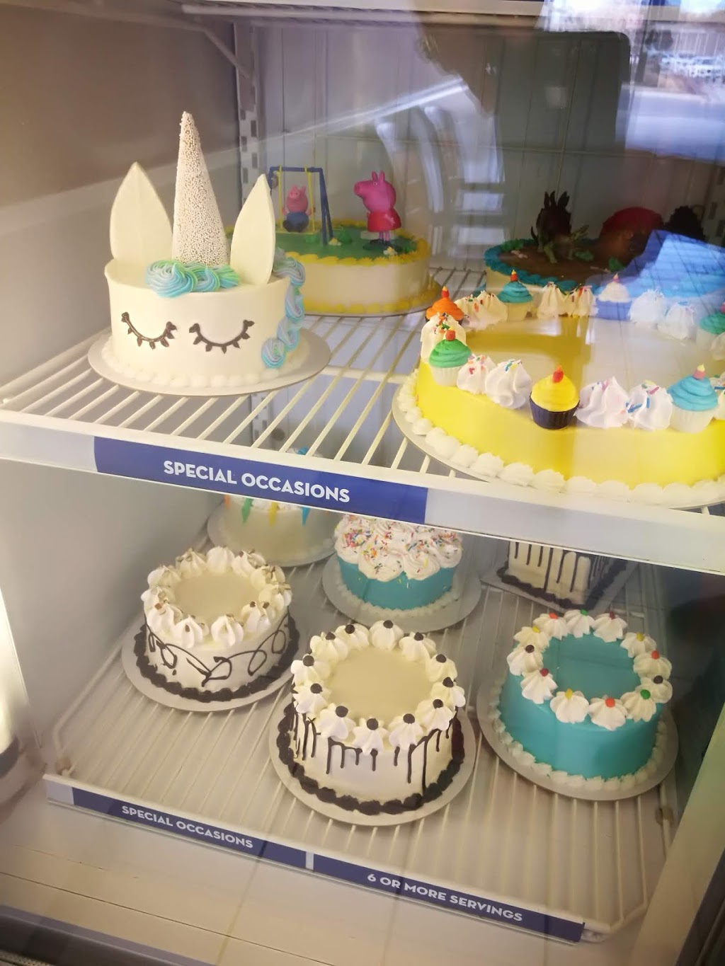 Baskin Robbins | 1077 N Service Rd, Mississauga, ON L4Y 1A6, Canada | Phone: (905) 277-4261