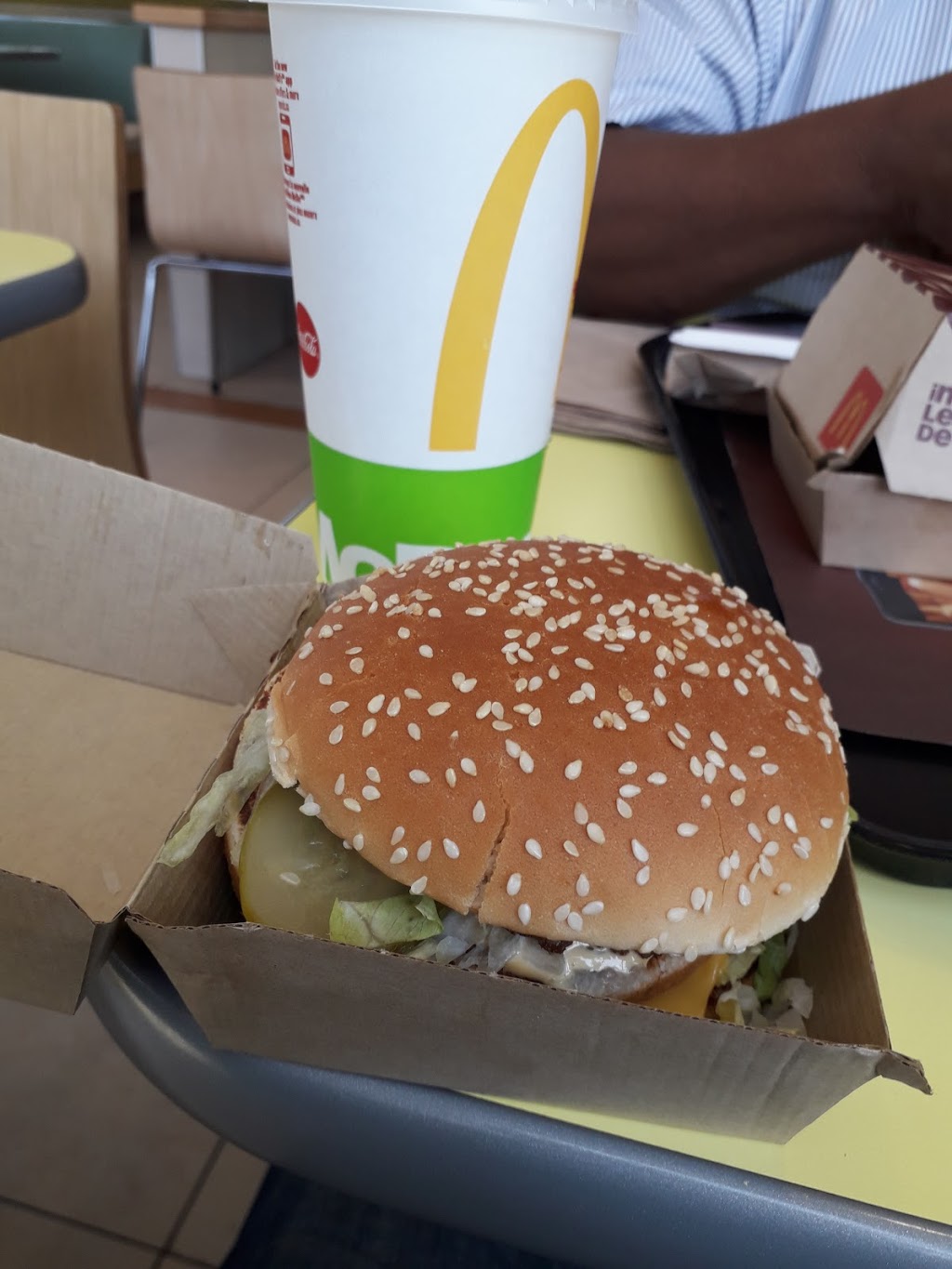 McDonalds | 680 Nairn Ave, Winnipeg, MB R2L 0X7, Canada | Phone: (204) 949-6005