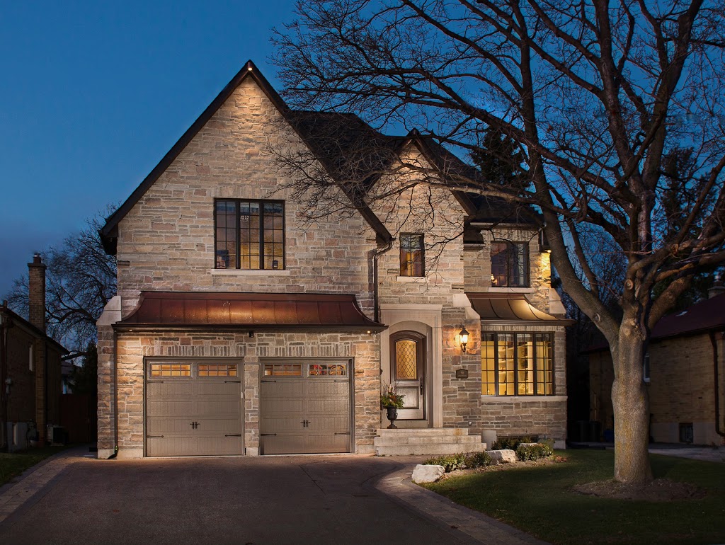 Iconic Realty | 232 Woodbridge Ave, Woodbridge, ON L4L 2S8, Canada | Phone: (416) 623-7521