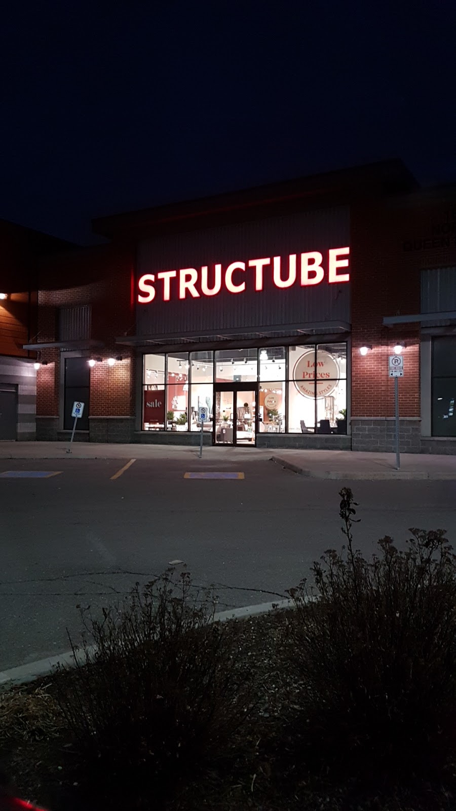 Structube | 160 N Queen St Unit 1, Etobicoke, ON M9C 1A8, Canada | Phone: (416) 622-2544