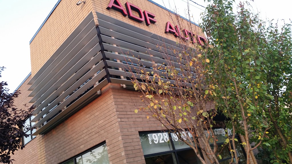 ADF AUTO | 1119 Bd Taschereau, Longueuil, QC J4K 2X6, Canada | Phone: (450) 928-9900