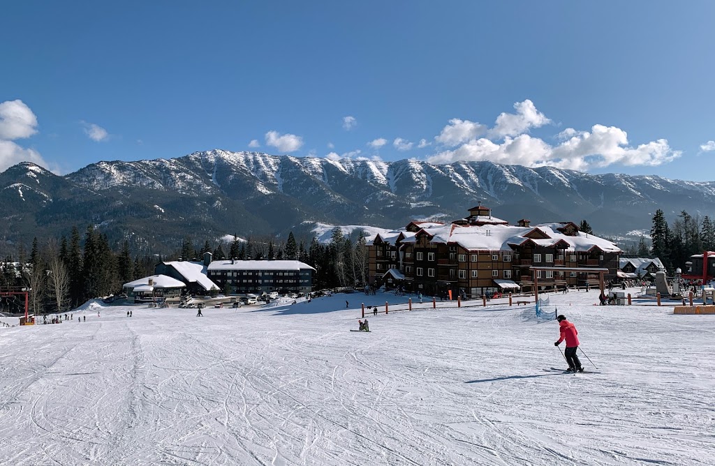 Cornerstone Lodge | 5339 Fernie Ski Hill Rd, Fernie, BC V0B 1M0, Canada | Phone: (888) 423-6855
