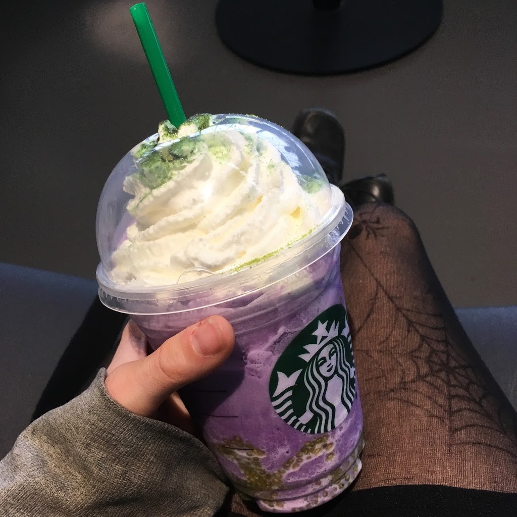 Starbucks | 1680 West Bank Street, Peterborough, ON K9L 0G5, Canada | Phone: (705) 748-1567