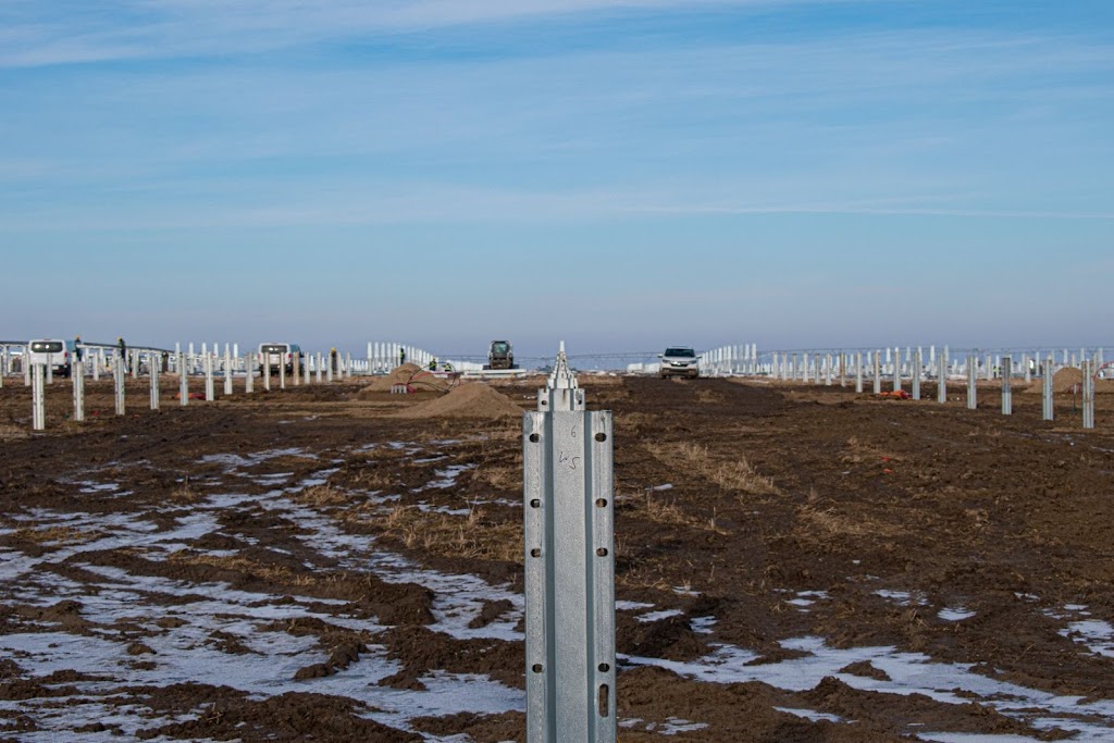DH Fencing | 1209 11th St, Coaldale, AB T1M 1M7, Canada | Phone: (403) 360-1526