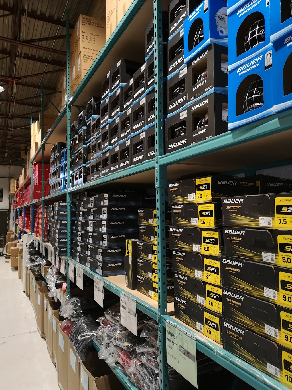 Groupe Hockey Inc | 7555, av, Av. M B Jodoin, Anjou, QC H1J 2H9, Canada | Phone: (514) 955-9733