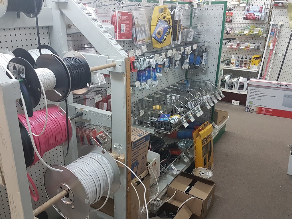 BMR Esquimau | 6635 Rue de Marseille, Montréal, QC H1N 1M1, Canada | Phone: (514) 256-1151