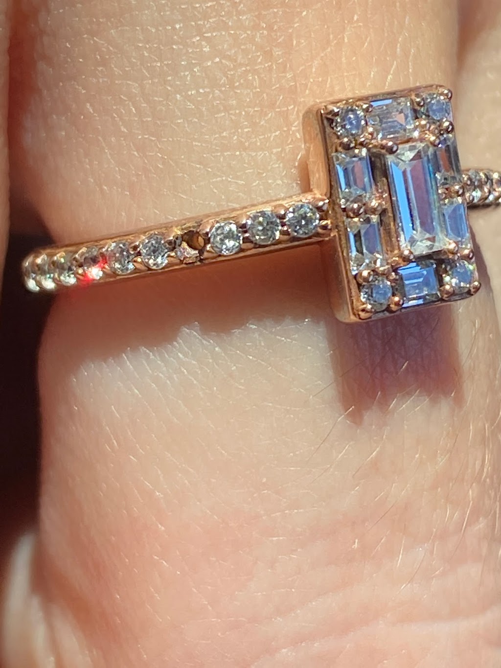 Park Jewellery | 1082 Cole Harbour Rd, Dartmouth, NS B2V 1E7, Canada | Phone: (902) 462-2580