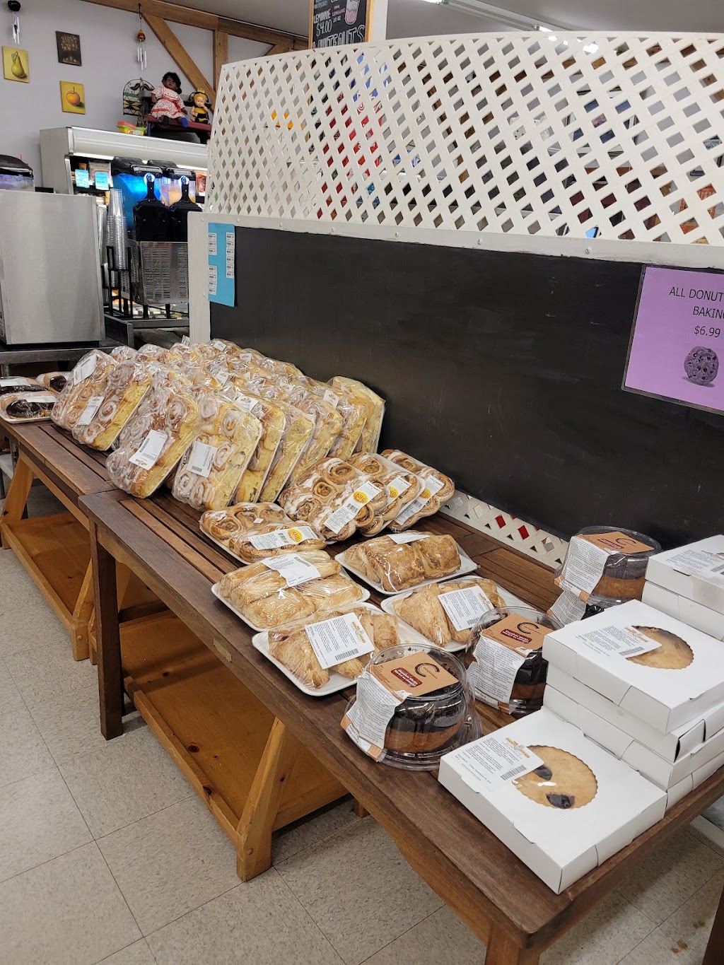 Falcon Lake Meat & Grocery | Shopping Centre 19 Park Blvd, Falcon Beach, MB R0E 0N0, Canada | Phone: (204) 349-3134