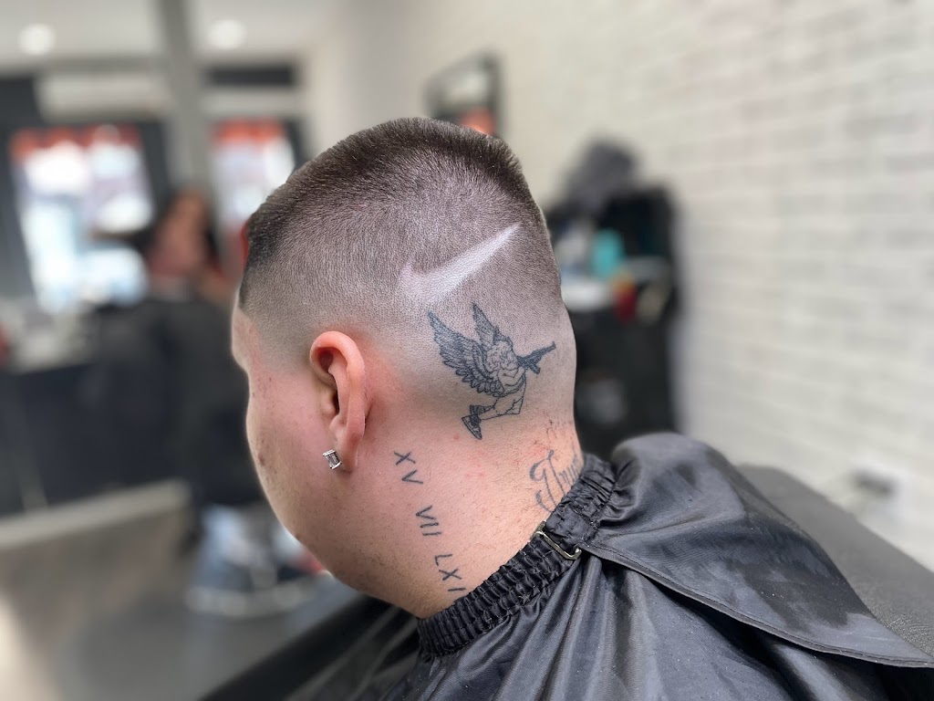 Salon de barbier Diamond Cutz | 1318 Av Victoria, Greenfield Park, QC J4V 1L8, Canada | Phone: (438) 462-6240