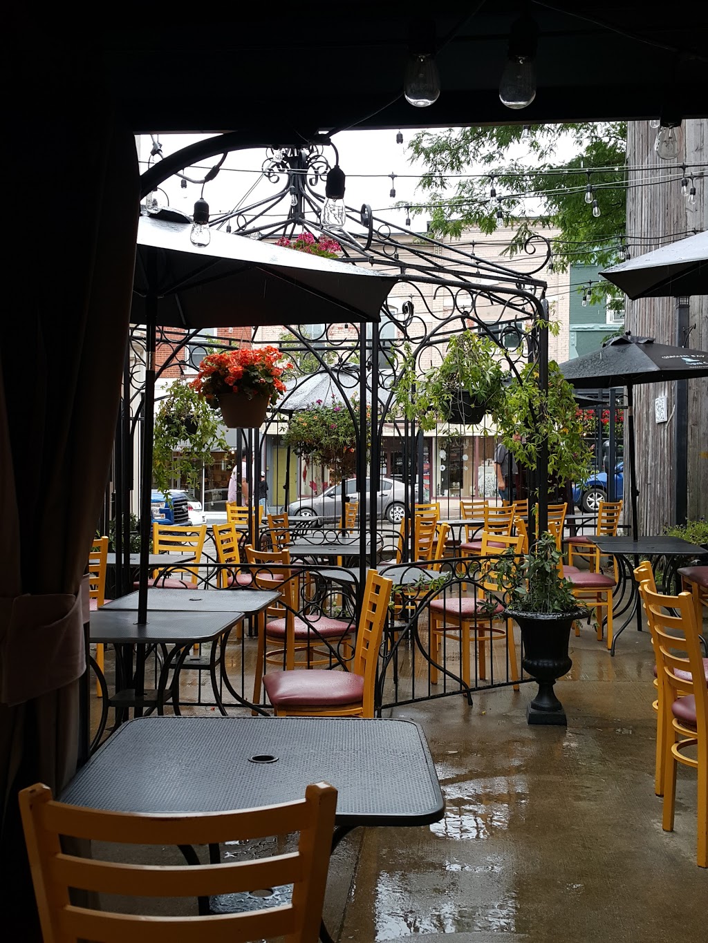 Rustica Pizza Vino | 132 Mississaga St E, Orillia, ON L3V 1V7, Canada | Phone: (705) 259-6000