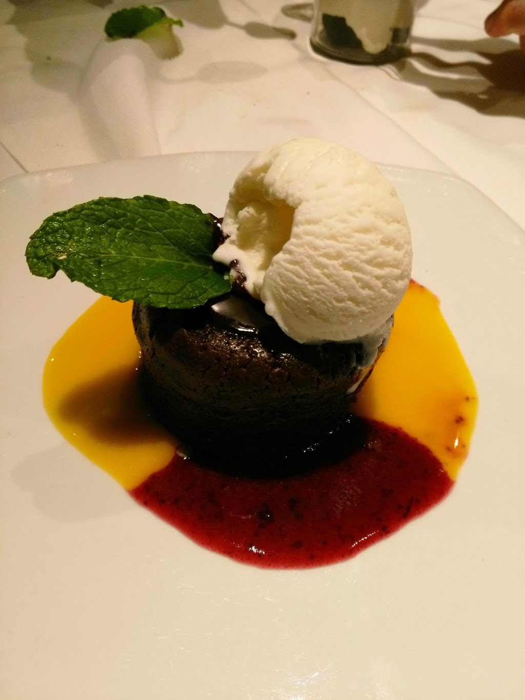 Bistro Grande | 1000 Eglinton Ave W, Toronto, ON M6C 2C5, Canada | Phone: (416) 782-3302