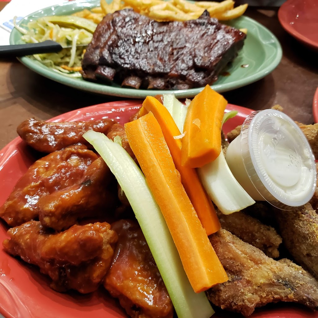 Charley Ronicks Pub & Restaurant | 3050 Garden St, Whitby, ON L1R 2G7, Canada | Phone: (905) 666-8727