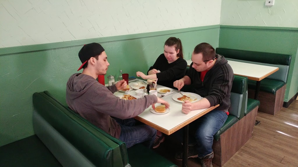 Kent Restaurant | 18 Kent Rd, Winnipeg, MB R2L 1X5, Canada | Phone: (204) 661-3708