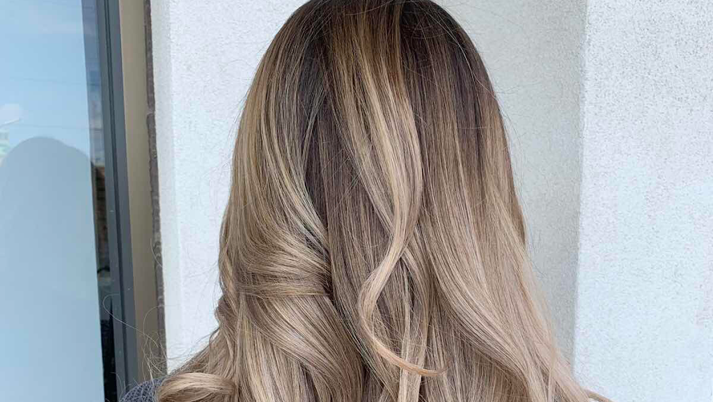 Salon Yetmir | 727 Gardiners Rd, Kingston, ON K7M 3Y5, Canada | Phone: (613) 542-2577