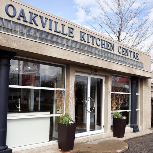 Oakville Kitchen & Bath Centre | 599 Third Line, Oakville, ON L6L 4A8, Canada | Phone: (905) 827-4611