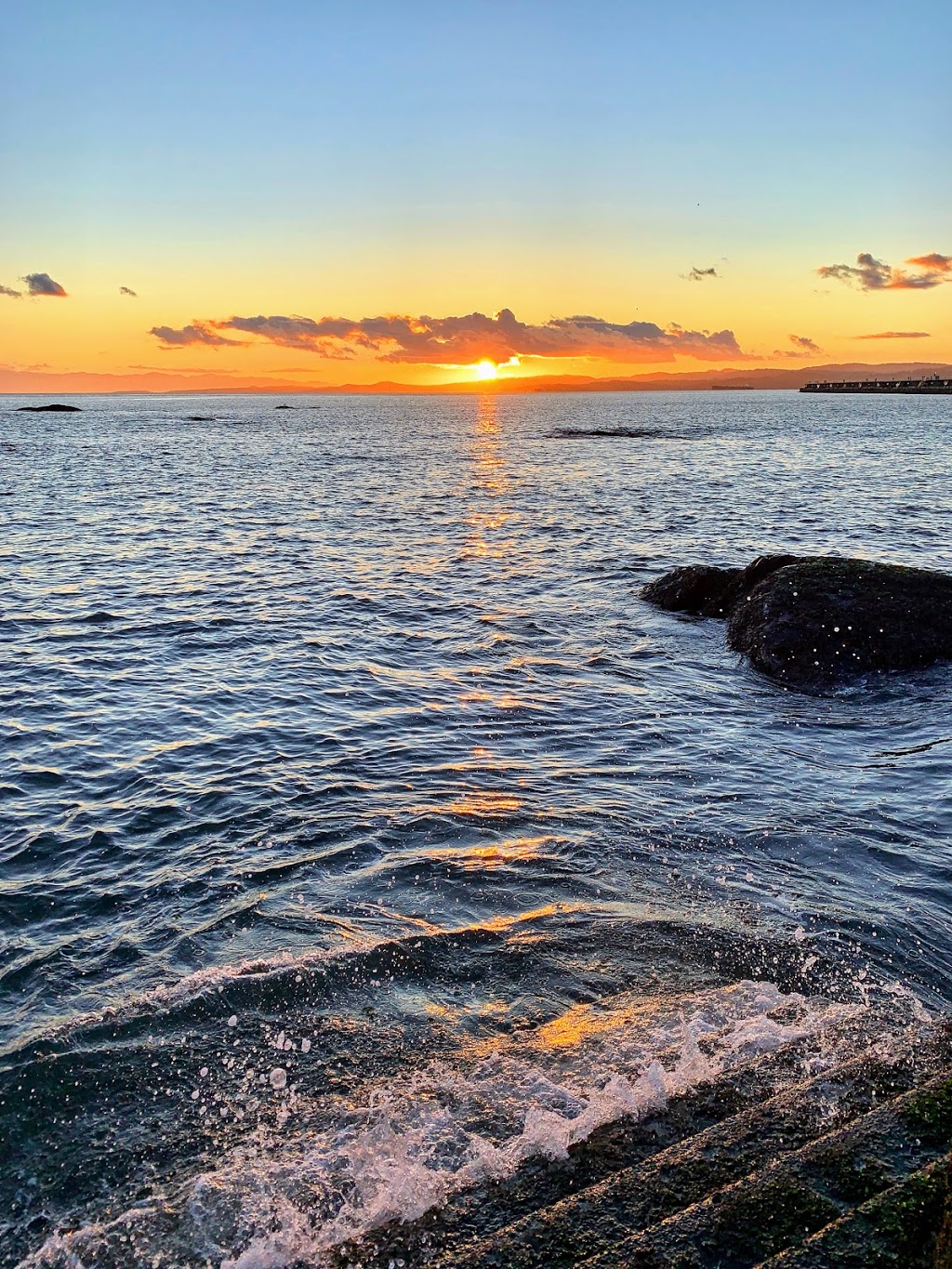Ogden Point Sundial | 211 Dallas Rd, Victoria, BC V8V 1A1, Canada | Phone: (250) 386-1321