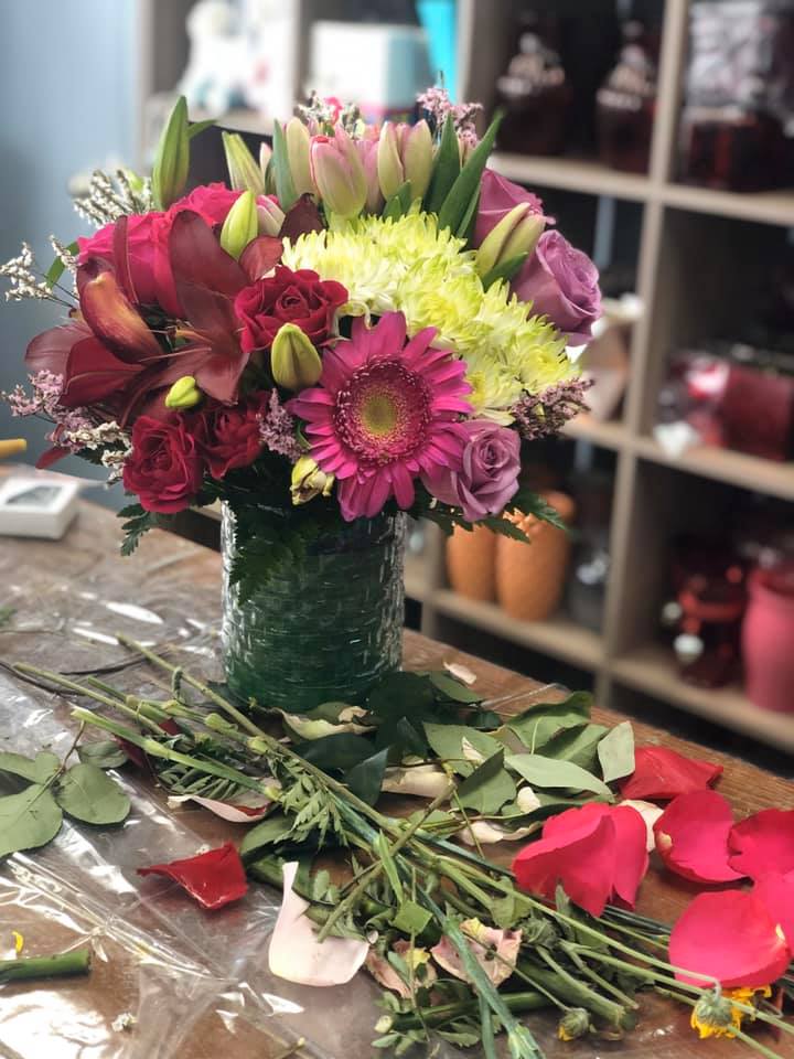 62 flowers | 6658 HWY 62 North, Belleville, ON K8N 0L9, Canada | Phone: (613) 438-0843