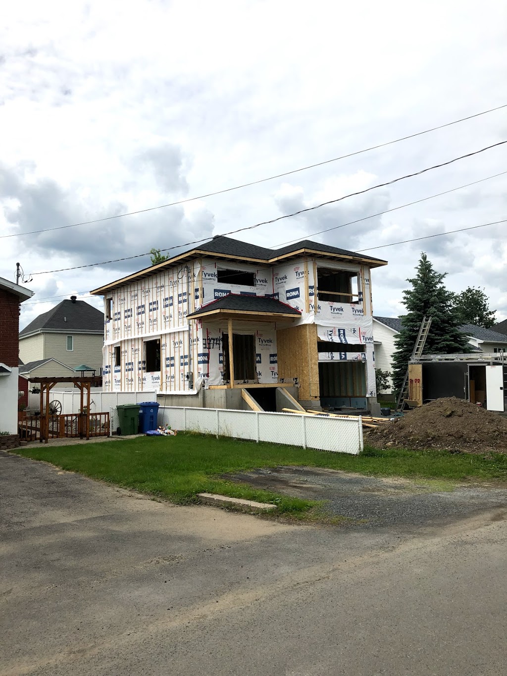 Toitures Gendron Inc. | 117 Rue des Rossignols, Cowansville, QC J2K 3W5, Canada | Phone: (514) 799-7353