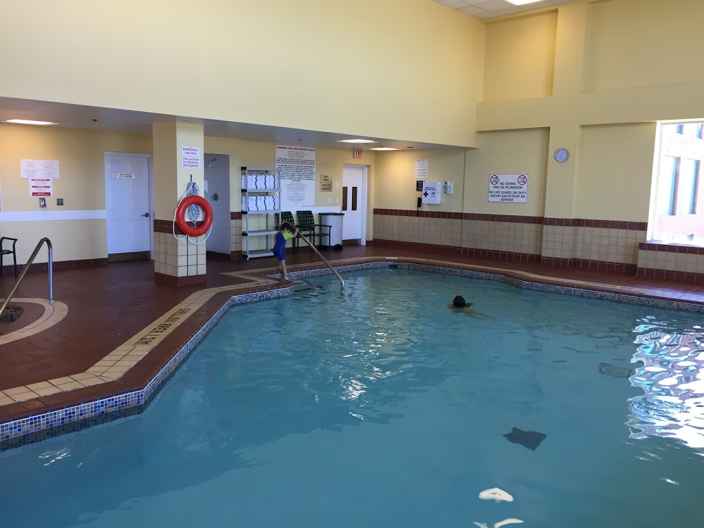 Hampton Inn by Hilton Ottawa | 100 Coventry Rd, Ottawa, ON K1K 4S3, Canada | Phone: (613) 741-2300