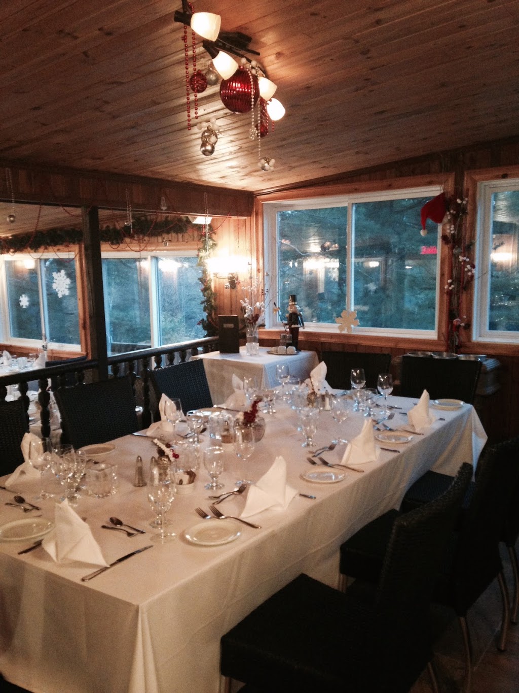 Auberge la Bonne Mine | 1425 Rue Mooney Ouest, Thetford Mines, QC G6G 2J4, Canada | Phone: (418) 338-2056