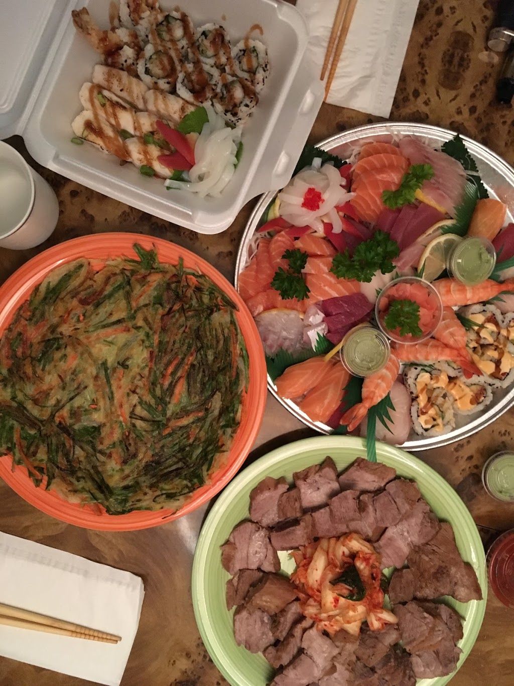 Holiday Gardens & Dodai Sushi | 277 Lakeshore Rd E, Mississauga, ON L5G 1G8, Canada | Phone: (905) 278-9882
