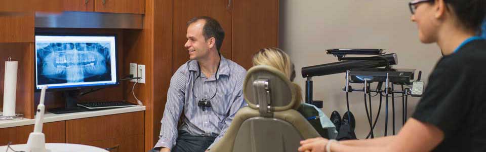 Admirals Walk Dental | 1505 Admirals Rd, Victoria, BC V9A 2P8, Canada | Phone: (250) 477-4444