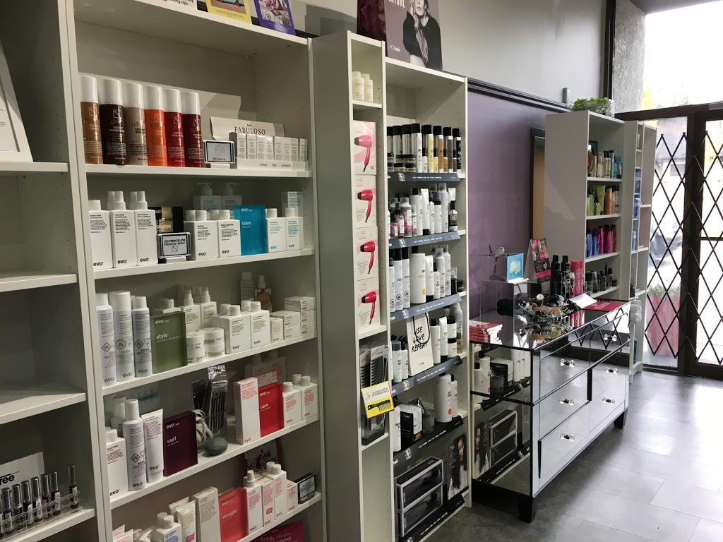The Fringe Hair and Esthetics Salon | 2609 14 St SW, Calgary, AB T2T 3T9, Canada | Phone: (403) 245-6232