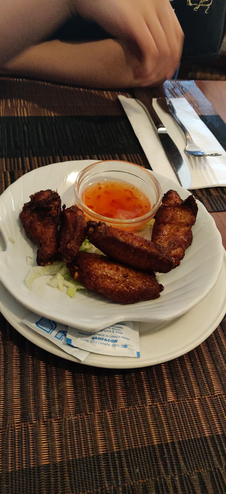 Restaurant Royaume Khmer | 310 Boulevard Sir-Wilfrid-Laurier, Mont-Saint-Hilaire, QC J3H 2X2, Canada | Phone: (450) 446-8887