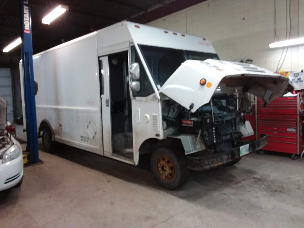 Plymouth Fleet Maintenance Centre LTD | 1640 Church Ave, Winnipeg, MB R2X 1G8, Canada | Phone: (204) 633-1557