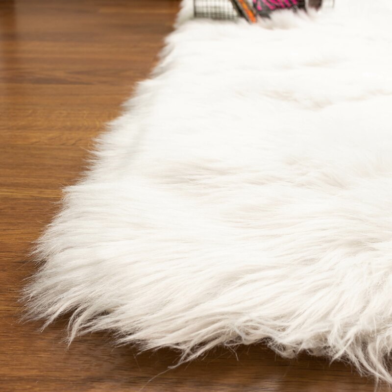 Chic Collezione Retail & Consultancy Inc. | 15988 32 Ave, Surrey, BC V3S 2J4, Canada | Phone: (587) 579-2149