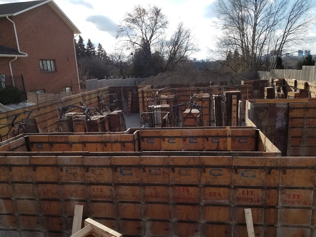 Hickory Green | 4252 Hickory Dr, Mississauga, ON L4W 1L2, Canada | Phone: (905) 615-4311