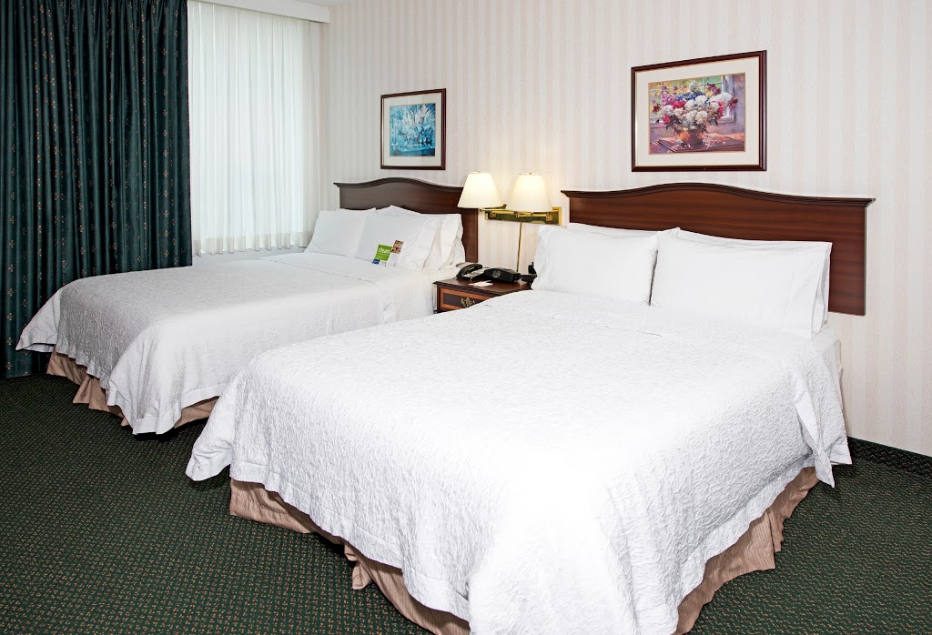 Hampton Inn by Hilton Ottawa | 100 Coventry Rd, Ottawa, ON K1K 4S3, Canada | Phone: (613) 741-2300