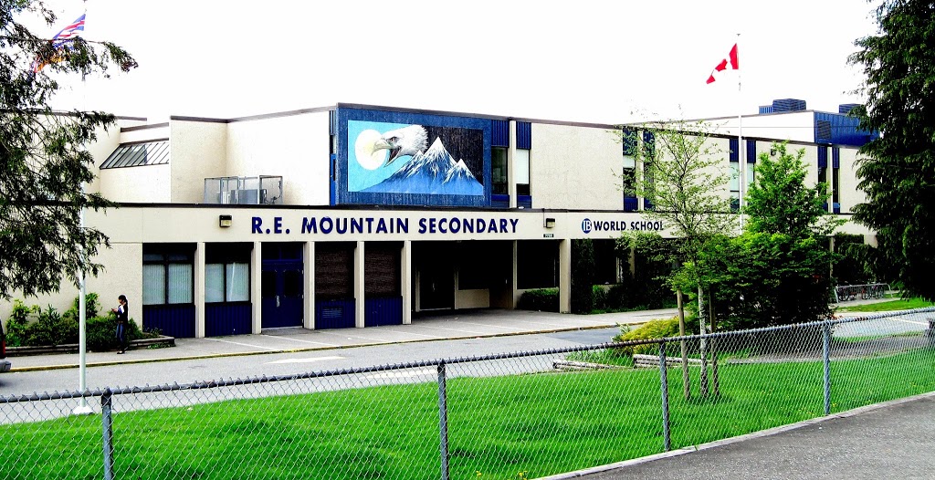 R.E. Mountain Secondary School | 7755 202a St, Langley City, BC V2Y 1W4, Canada | Phone: (604) 888-3033