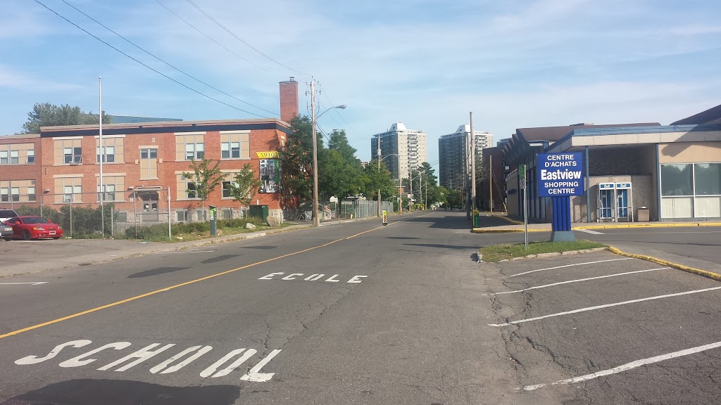 École élémentaire publique Mauril-Bélanger | 307 Montgomery St, Ottawa, ON K1N 7W8, Canada | Phone: (613) 744-8523