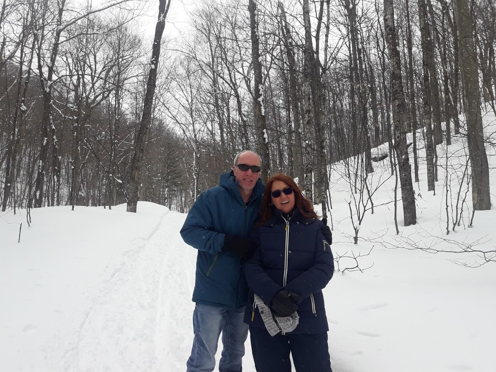 Chalet du Lac Vert | 25 Chemin de la Québécoise, Saint-Adolphe-dHoward, QC J0T 2B0, Canada | Phone: (514) 942-4825