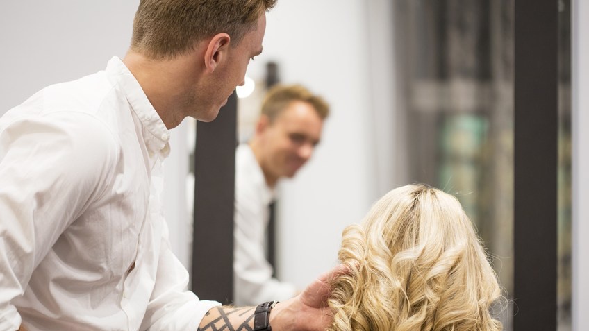 MAGIC MIRROR HAIR STUDIO | 218 2066 18 Ave NE, Calgary, AB T2E 8N5, Canada | Phone: (403) 717-4337