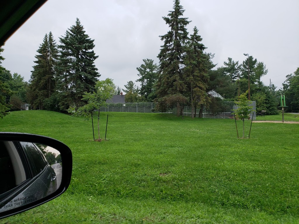 Parc du Tourbillon | 39 Rue Lake, Gatineau, QC J9H 4B4, Canada | Phone: (866) 299-2002