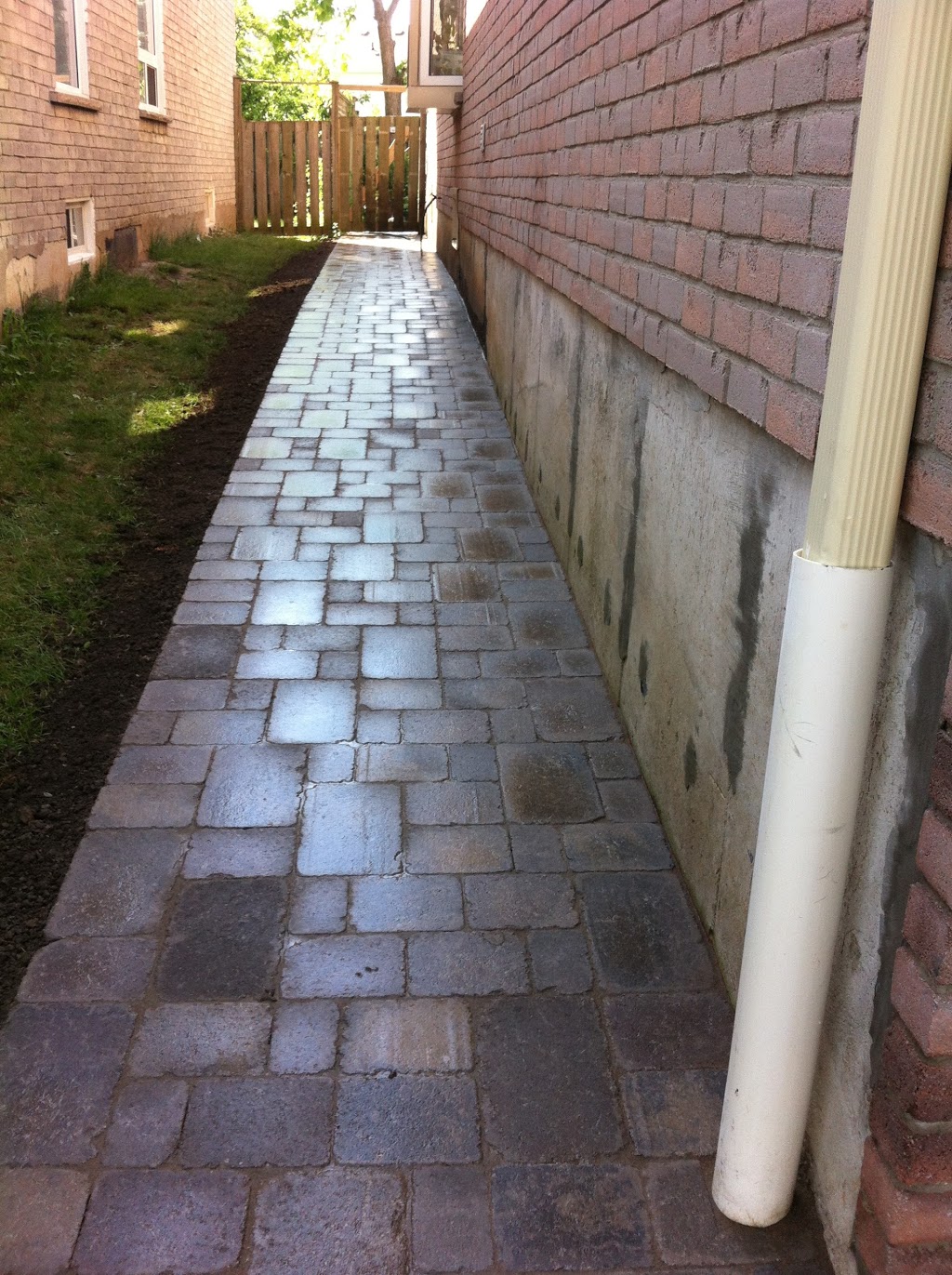 Set In Stone Interlocking | 87 Graydon Dr, Mount Elgin, ON N0J 1N0, Canada | Phone: (647) 588-8651