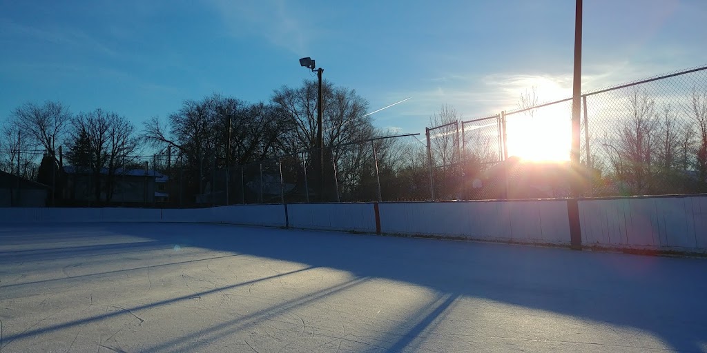 Varsity View Community Centre (NOT SPORTSPLEX) | 315 Laxdal Rd, Winnipeg, MB R3R 0W3, Canada | Phone: (204) 889-1404